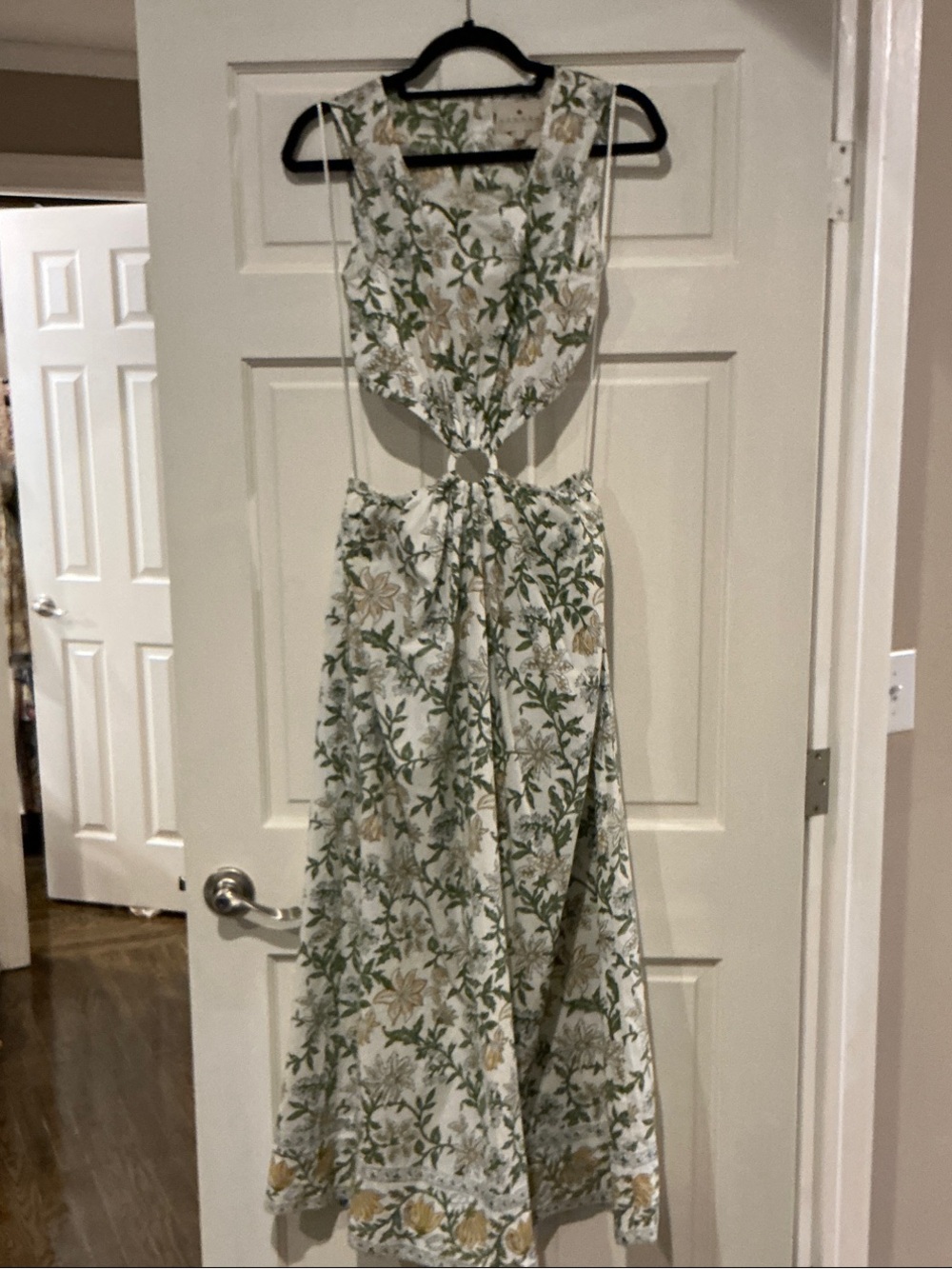 Hannah Artwear Divina Floral Poplin Cutout Maxi Dress in White and Green size 1